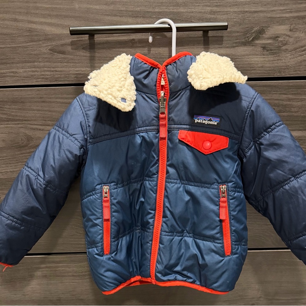 Patagonia reversable Navy and Red Kids Jacket